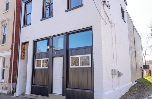 Covington Apartment | Charming Covington Gem!