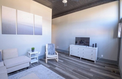 Covington Apartment | Charming Covington Gem!