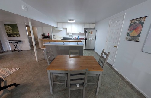 Hendersonville House | Charming cozy basement bungalow with garage