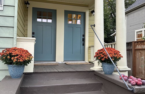 King Apartment | Charming Craftsman Studio near Alberta and Mississippi District