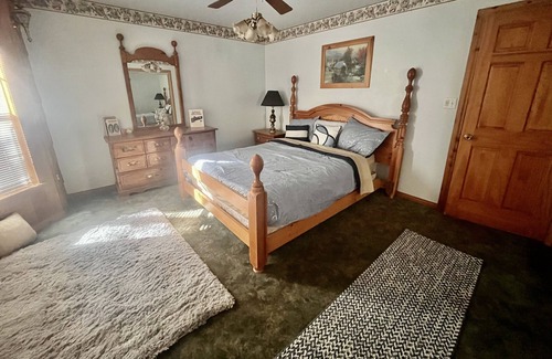 Cedar Ridge Cabin | Charming craftsman cabin in the woods, rustic and remote, pet friendly.