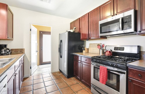 Chino Canyon House | Charming desert getaway with lush garden, private pool & spa - close to downtown