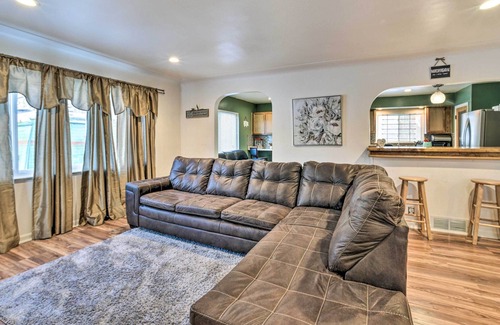 Detroit House | Charming Detroit Escape - 14 Mi to Downtown!