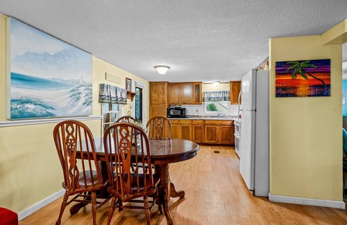 Salter Path House | Charming dog-friendly home near beach with central AC & W/D
