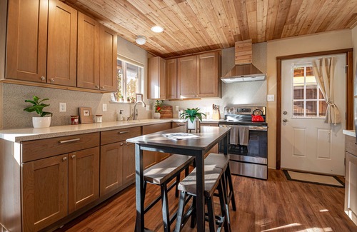 Florissant Cabin | Charming, Dog-friendly Cabin Nestled at 8500 feet