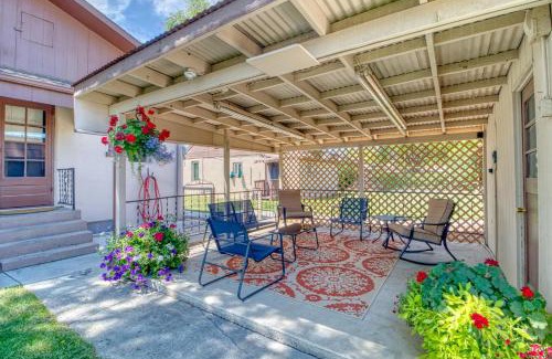 Twin Falls Apartment | Charming Downtown Bungalow - King Bed, Office