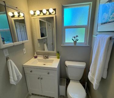 Grass Valley House | Charming Downtown Cottage