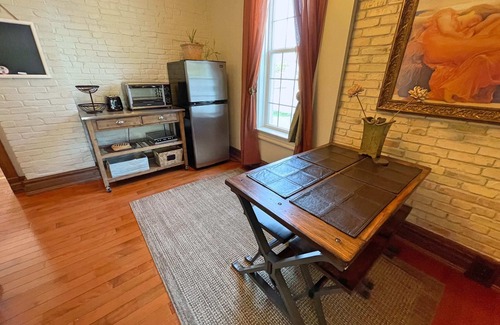 Traverse City House | Charming Downtown Victorian: Studio