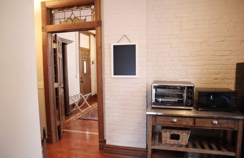 Traverse City House | Charming Downtown Victorian: Studio