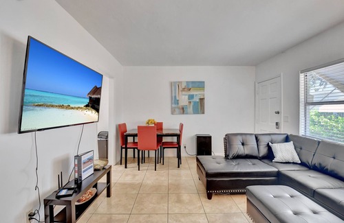 Delray Beach Cottage | Charming East Delray Cottage, pets welcome