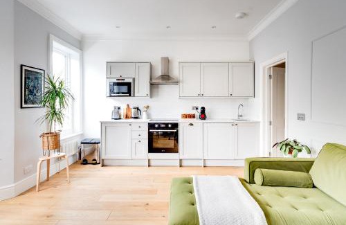 Pontcanna House | Charming Elegance at The Pontcanna Pearl - Prime Location with Comfort and Style
