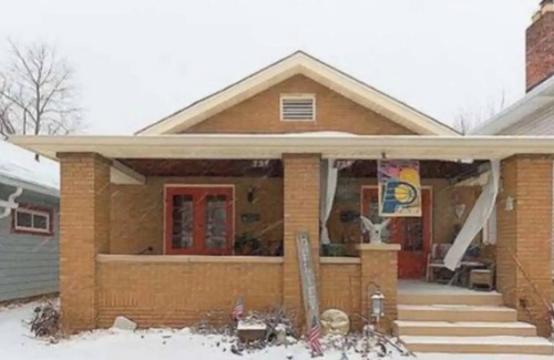 Near Eastside House | Charming Emerson Heights Bungalow