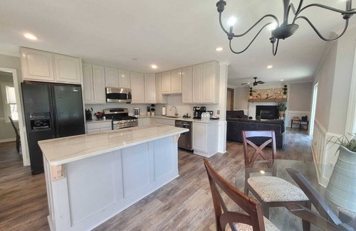 Harrisburg House | Charming Entire Harrisburg home with large yard.