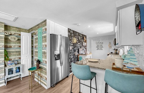 Ilexhurst Cottage | Charming, Family Friendly Newly Renovated Duplex on Holmes Beach
