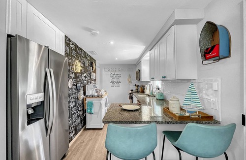 Ilexhurst Cottage | Charming, Family Friendly Newly Renovated Duplex on Holmes Beach