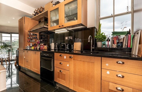 Belsize Apartment | Charming Family-Friendly 3Bedroom in Belsize Park | Pass the Keys