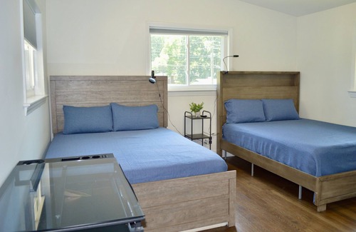 Winston - Salem Cottage | Charming Family Getaway: Pet-Friendly Haven, very close to Wake!