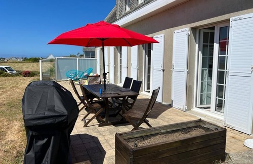 Lanildut House | Charming family home-Lanidult: waterfront, sea view, verdant setting!