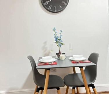 West Ealing Apartment | Charming Flat in Ealing