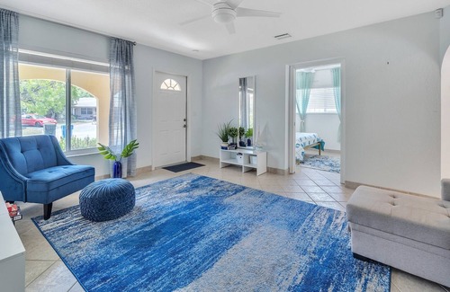 North Andrews Gardens House | Charming Florida Home Few Minutes to the Beach by Redawning