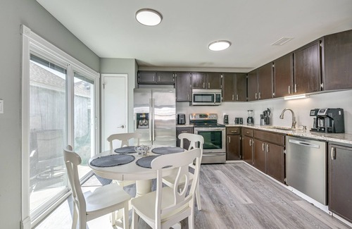 Wright House | Charming Fort Walton Beach Home: 6 Mi to Ocean!