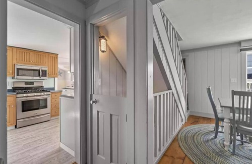 Wells Beach House | Charming Four Bedroom House Overlook Wells Salt Water Marsh.
