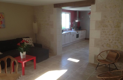 Saint-Georges-sur-Cher Cottage | CHARMING HOUSE WITH GARDEN, AIR CONDITIONING