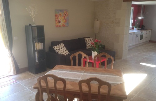 Saint-Georges-sur-Cher Cottage | CHARMING HOUSE WITH GARDEN, AIR CONDITIONING