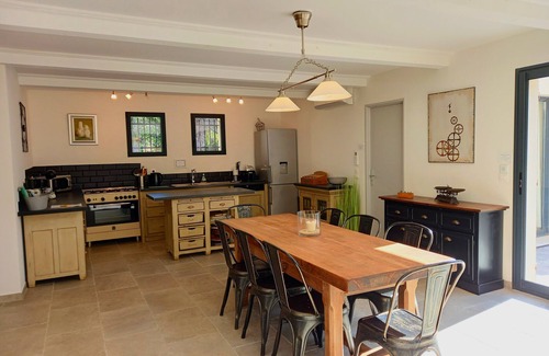 St.-Remy-de-Provence Apartment | Charming house with swimming pool in the quiet Alpilles for 6 to 10 people