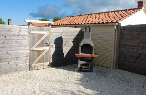 Bourgenay Cottage | Charming renovated house with Wi-Fi, near Port Bourgenay
