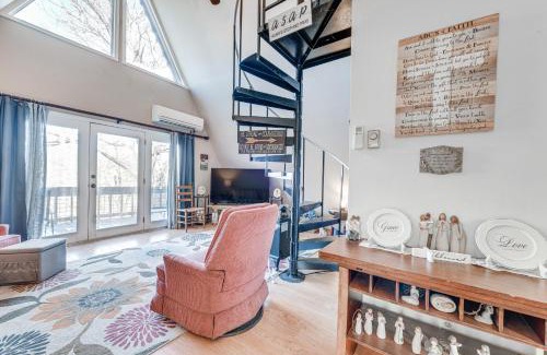Franklin House | Charming Franklin Cabin with Deck Stunning Views!