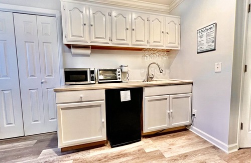 Franklin House | Charming Franklin Getaway - Private 1BR Suite Near I-65