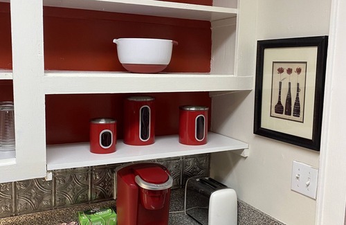 Orangeburg House | CHARMING FURNISHED APARTMENT