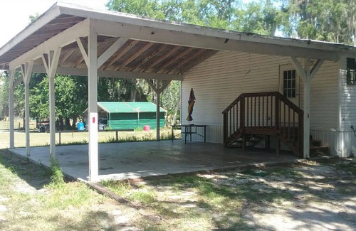 Okeechobee House | CHARMING FURNISHED MOBILE HOME ALL UTILITIES INCLUDED