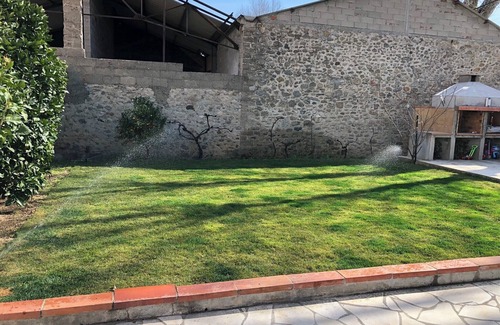 Ceret Apartment | Charming garden apartment with private terrace and playground