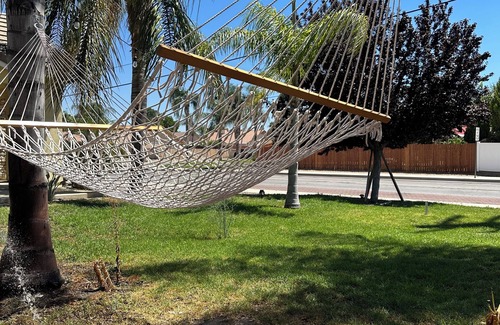 San Jacinto House | Charming Garden Retreat 1-bd with AC, fitness room in awesome San Jacinto CA