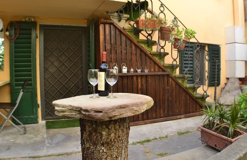 Florence Apartment | Charming Getaway in Florence. European University