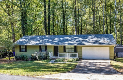 Peachtree City House | Charming Getaway Peachtree City