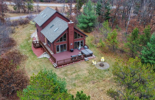 Rome House | Charming Golf View Home, w/Hot tub, Sauna, Fire pit, near Lakes & Trails!