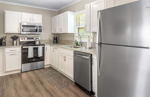 Grand Bay House | Charming Grand Bay Cottage