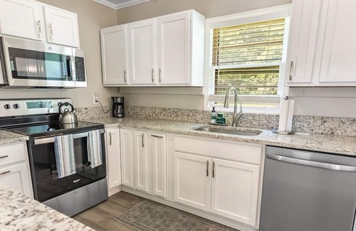 Grand Bay House | Charming Grand Bay Cottage