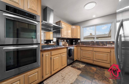 Northeast Heights House | Charming Grande Oasis Heated Pool- An Irvie Home