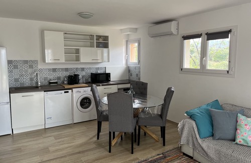 Afa Apartment | Charming ground floor villa between sea and mountains