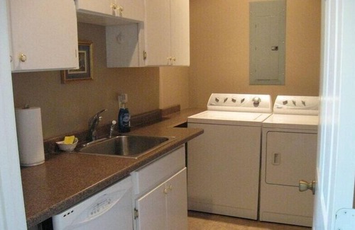 Calhoun County Cottage | Charming Guest House-Very Private-25 Minutes from Oxford