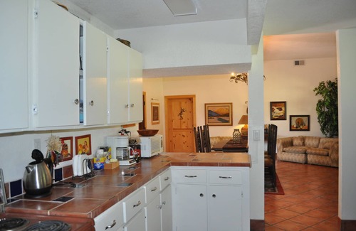 Alamedan Valley House | Charming Hacienda Style Adobe Enchants You