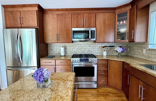 Clearwater Beach House | Charming Hamptons Beach Cottage