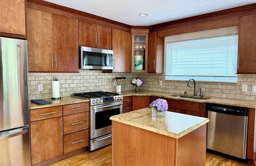 Clearwater Beach House | Charming Hamptons Beach Cottage