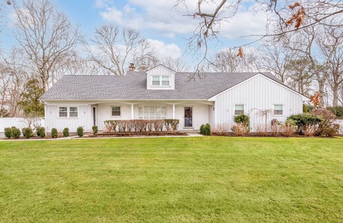 Hampton Bays House | Charming Hamptons Home Close to Beaches