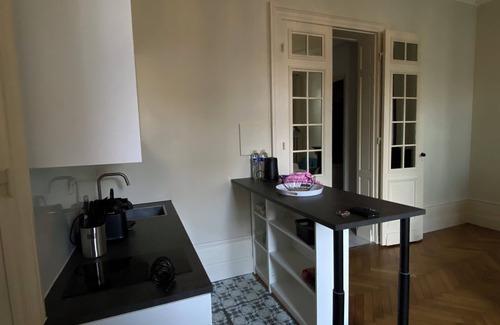 Saint Seurin - Fondaudege Apartment | Charming Haussmann apartment in a beautiful town house