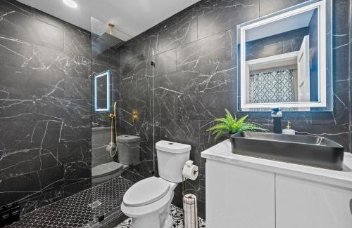 Houston Heights Apartment | Charming Heights Apartment Near Cafes & Dining